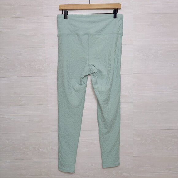 Mono B Women's Leopard Jacquard High Waisted Ankle Length Athletic Leggings - Picture 6 of 6